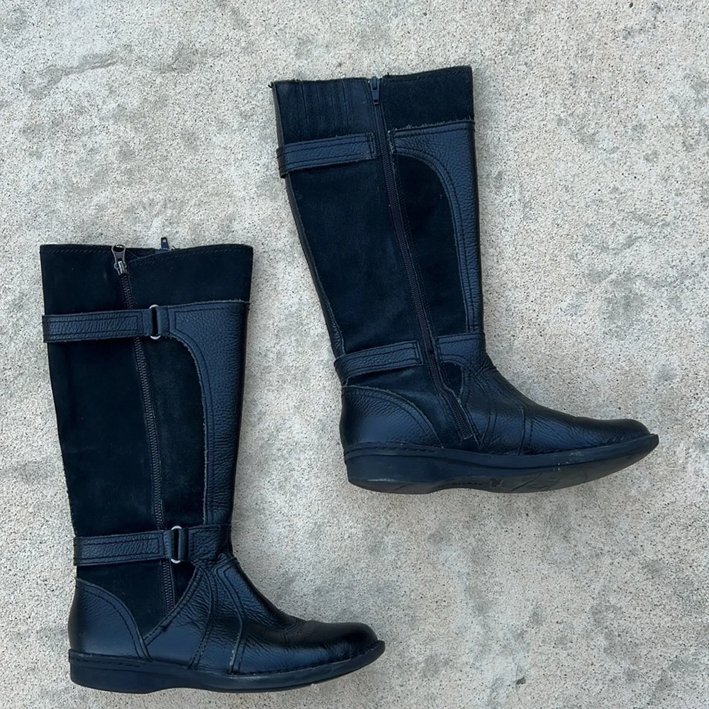 Clarks  Whistle Whey Black Zip up Boot Women's Size 8.5